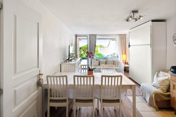 Splendide double appartement rénové avec piscine intérieure 2