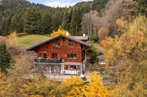 Chalet Rose : Un havre de paix verdoyant à la Barboleuse 4