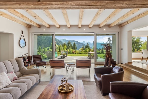 Spacieux chalet avec piscine chauffée et vue imprenable sur les Alpes 2