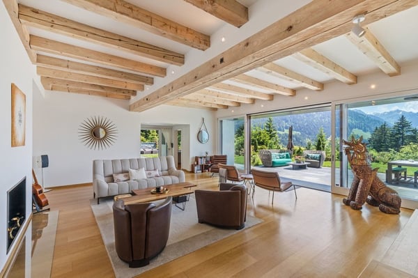 Spacieux chalet avec piscine chauffée et vue imprenable sur les Alpes 3