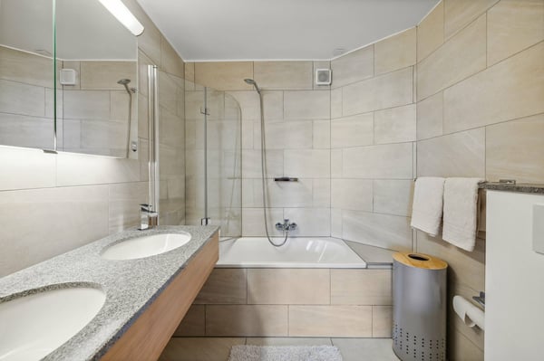 Le Granit: Appartement rénové de 4 chambres au Domaine de la Résidence 12