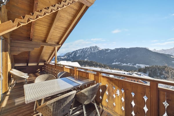 Splendide attique rénové - Vue imprenable sur les Alpes 10