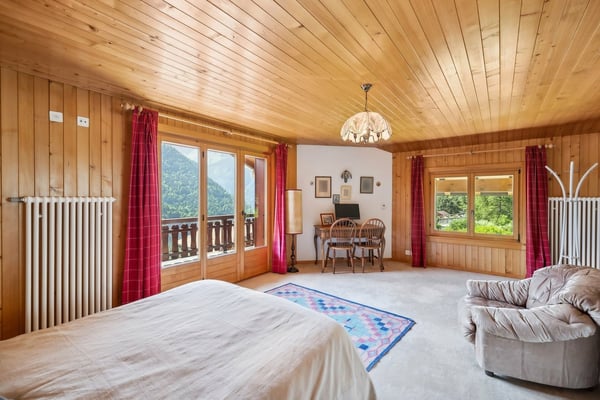Spacieux chalet familial, salle de billard, carnotzet, vue panoramique 9