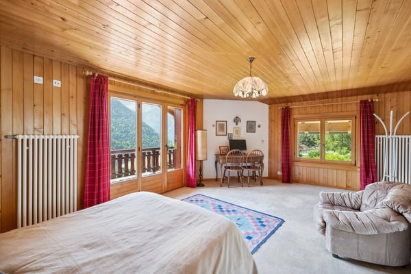 Spacieux chalet familial, salle de billard, carnotzet, vue panoramique 9