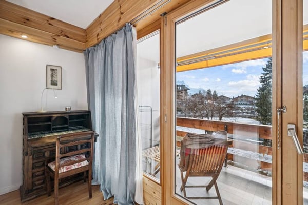 Améthyste 10 - Appartement rénové avec balcon aux Roche Grises 13