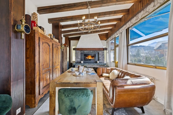 A Villars, 4p lumineux, rénové, avec entrée privative, possibilité pro 5