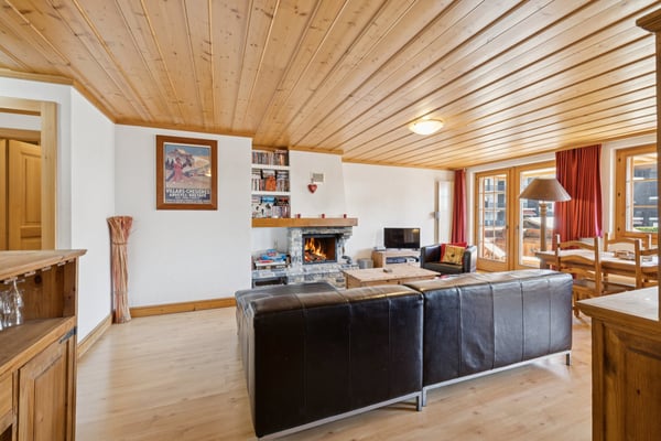 Villars, emplacement privilégié 3,5p avec cachet, grand balcon, belle 10