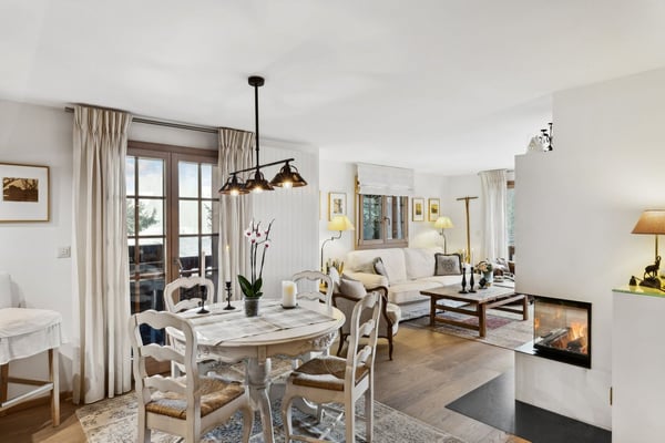 Très beau 6 pces, 3 balcons sud, belle vue, calme, proche des pistes 3