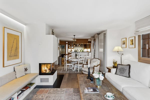 Très beau 6 pces, 3 balcons sud, belle vue, calme, proche des pistes 8