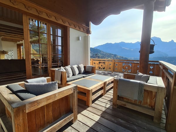 Une Ode à la sérénité, luxueux & spacieux chalet avec vue panorami 5