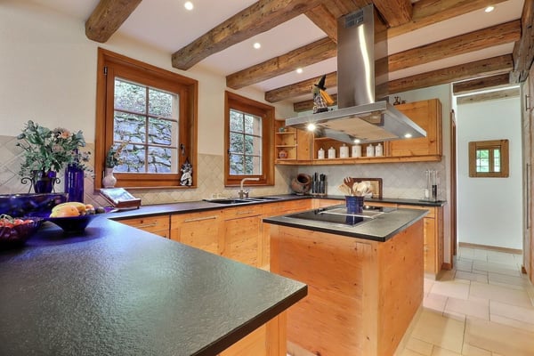 Une Ode à la sérénité, luxueux & spacieux chalet avec vue panorami 4
