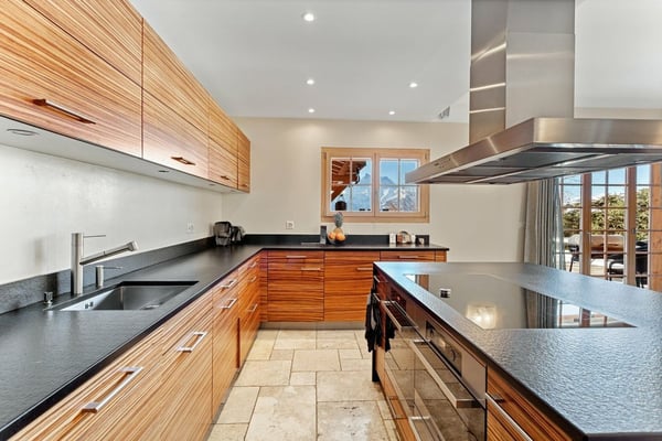 Chalet d'exception de 15 pièces, ascenseur et vue panoramique! 10