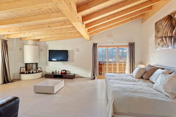 Chalet d'exception de 15 pièces, ascenseur et vue panoramique! 12