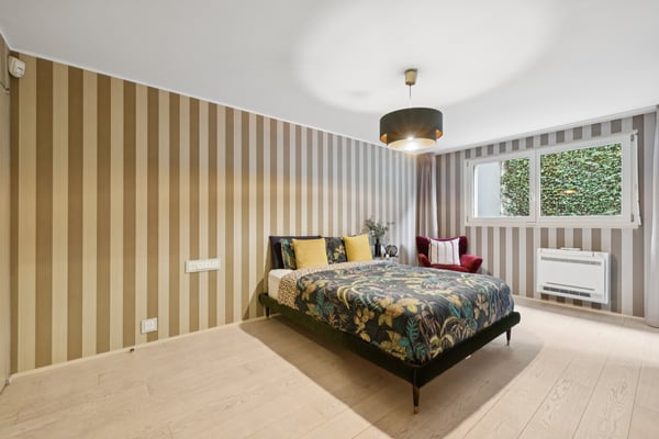 Rare appartement de standing avec terrasse-jardin, à deux pas du lac 8