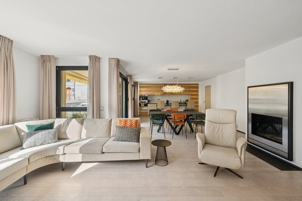 Rare appartement de standing avec terrasse-jardin, à deux pas du lac 1