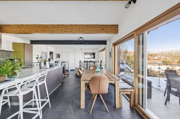 Villa et terrain constructible : calme, nature et vue lac 4