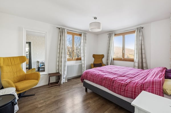 Villa et terrain constructible : calme, nature et vue lac 7