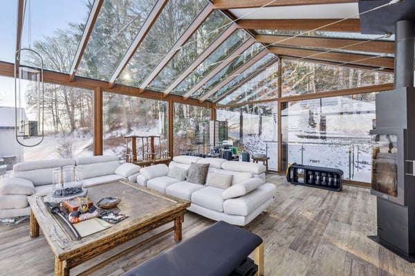 Villa et terrain constructible : calme, nature et vue lac 1