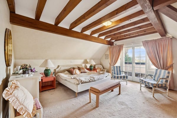Belle maison de caractère dans un cadre verdoyant 9