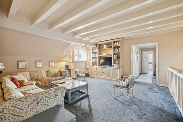 VILLA AU CARACTERE UNIQUE 8