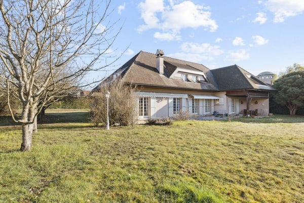 Belle maison de caractère dans un cadre verdoyant 6