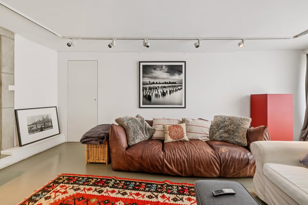 Maison familiale de village rénovée avec soin et piscine 7