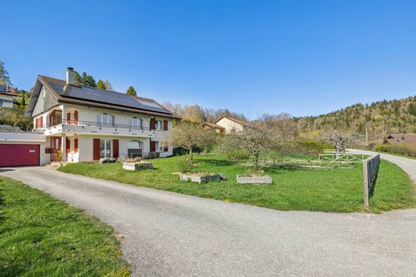 SUPERBE VILLA VUE LAC ET ALPES 2