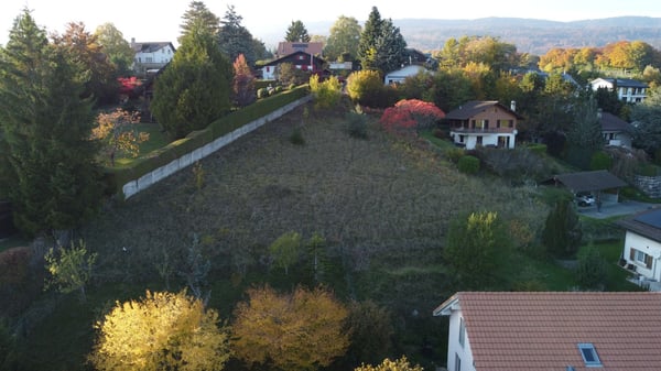 Parcelle constructible avec vue imprenable sur les Alpes ! 9