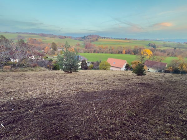 Parcelle constructible avec vue imprenable sur les Alpes ! 8