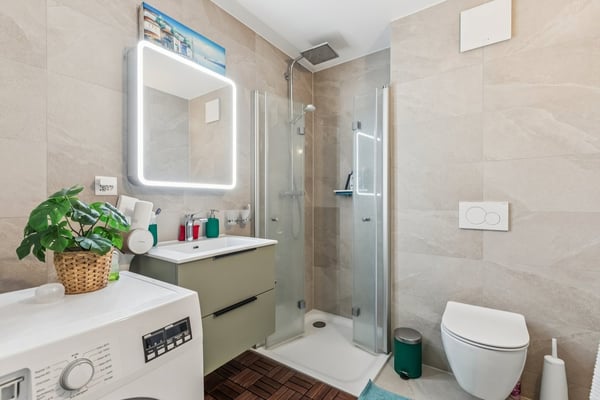 Joli duplex récent et spacieux 12