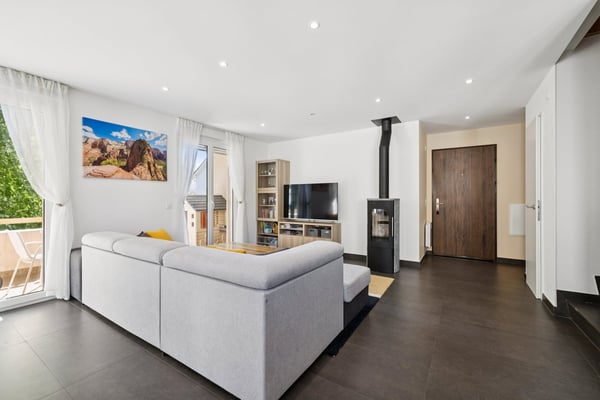 Élégant appartement en duplex de 4,5 pièces dans un environnement priv 3