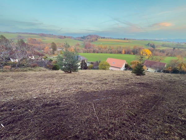 Parcelle constructible avec vue imprenable sur les Alpes ! 8