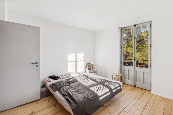PROPRIÉTÉ DE CHARME SUR VASTE TERRAIN ARBORÉ ET PAYSAGÉ 7