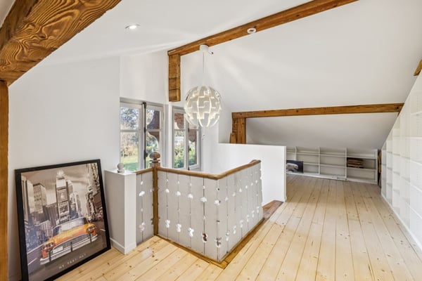 PROPRIÉTÉ DE CHARME SUR VASTE TERRAIN ARBORÉ ET PAYSAGÉ 11