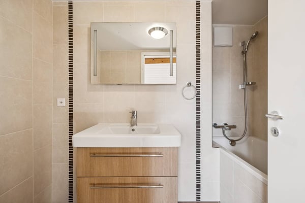 SPACIEUX APPARTEMENT DE CHARME AU COEUR…