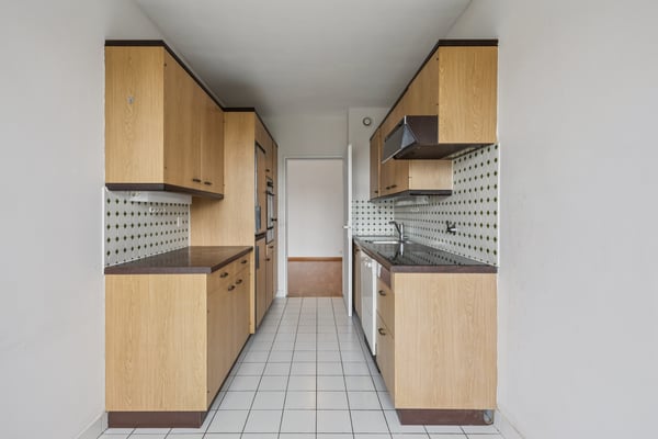 EXCLUSIVITE - Bel appartement de 4 pièces en étage élevé 4
