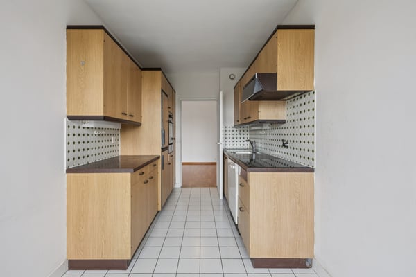 EXCLUSIVITE - Bel appartement de 5 pièces en étage élevé 6