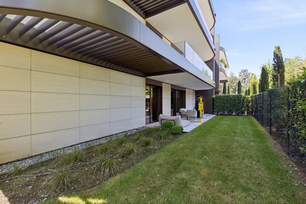 Opportunité unique - Appartement d'exception en rez-de-jardin au sein 13