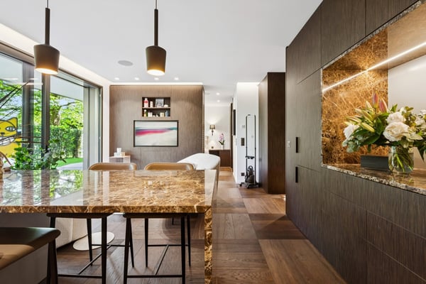 Opportunité unique - Appartement d'exception en rez-de-jardin au sein 5
