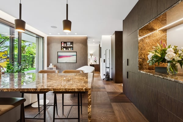 Opportunité unique - Appartement d'exception en rez-de-jardin au sein 5