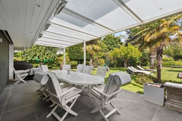 Villa contemporaine dans un cadre privilégié 2