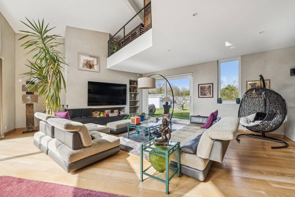 Superbe villa contemporaine de 9 pièces 1