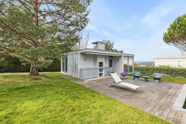 Villa contemporaine avec vue lac 10