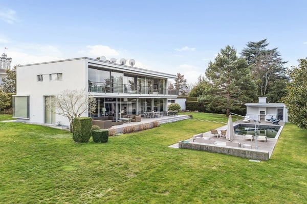 Villa contemporaine avec vue lac 2