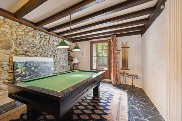 EXCLUSIVITÉ : Rare Demeure Villageoise du XVIIIème siècle avec Piscine 5