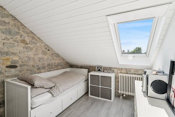 Une perle rare au coeur du village de Puplinge 12