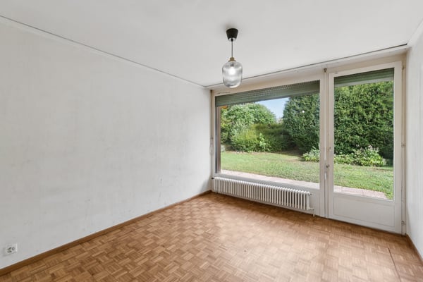 Villa de plain-pied avec jardin à rénover 10