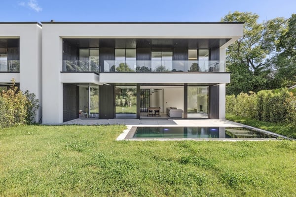 Villa THPE d'exception avec piscine à Chêne-Bougeries 1