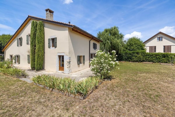 BELLE VILLA FAMILALE DE CARACTERE