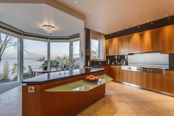 Luxueuse propriété, vue imprenable et situation unique ! 10